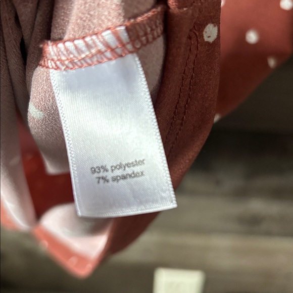 Maurice’s Rust Polka Dot Flutter Sleeve Top - Picture 4 of 5